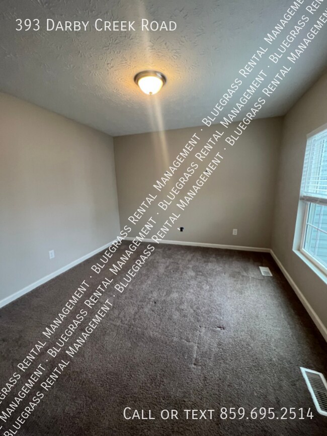 Photo - 393 Darby Creek Rd