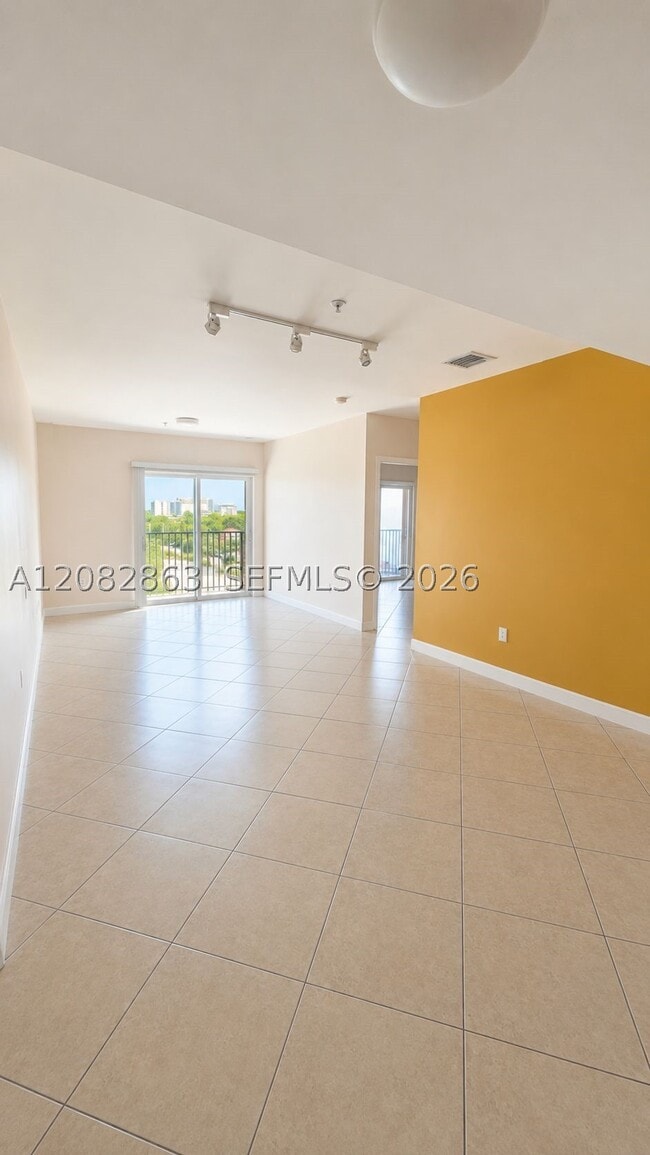 Photo - 2280 SW 32nd Ave Unit 508