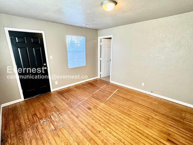 Photo - 917 S Urbana Ave