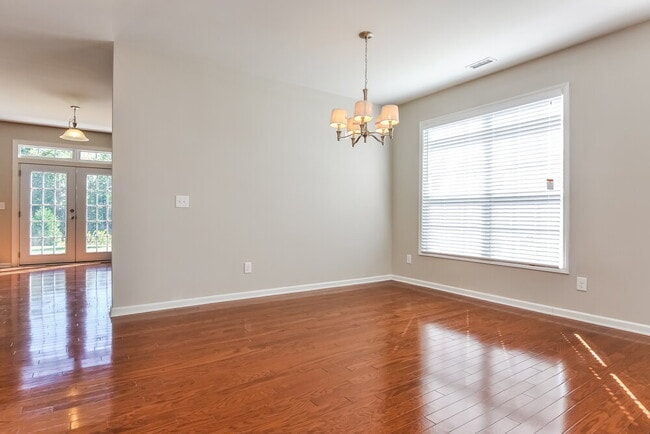 Photo - 183 Killington Dr