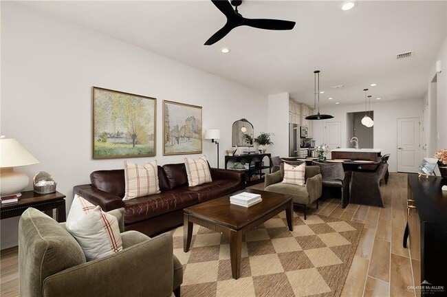 Photo - 30 N 13th St