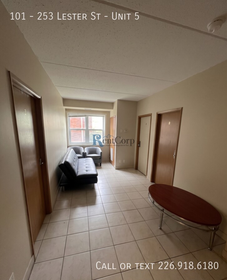Photo - 253-253 Lester St Unit 5