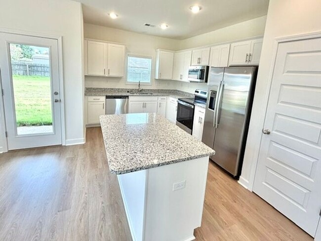 Now Leasing a 4-bedroom 3 bath home in Oakland, TN