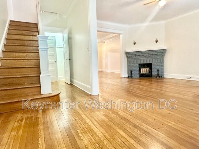 Photo - 3211 Adams Mill Rd NW