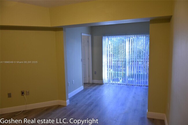 Photo - 2496 Centergate Dr Unit 305