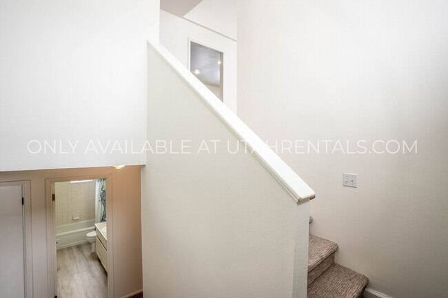 Photo - 771 W 1700 N