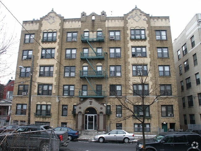 115 Fairview Ave - 115 Fairview Ave