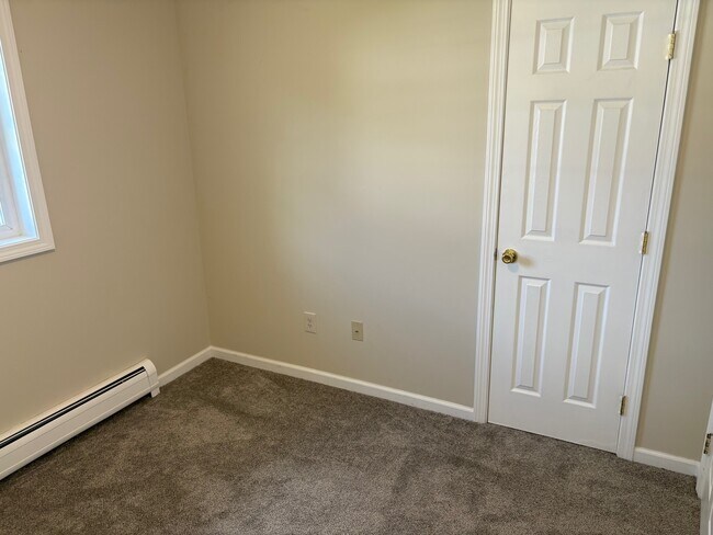 Photo - 10 Southview Dr Unit B