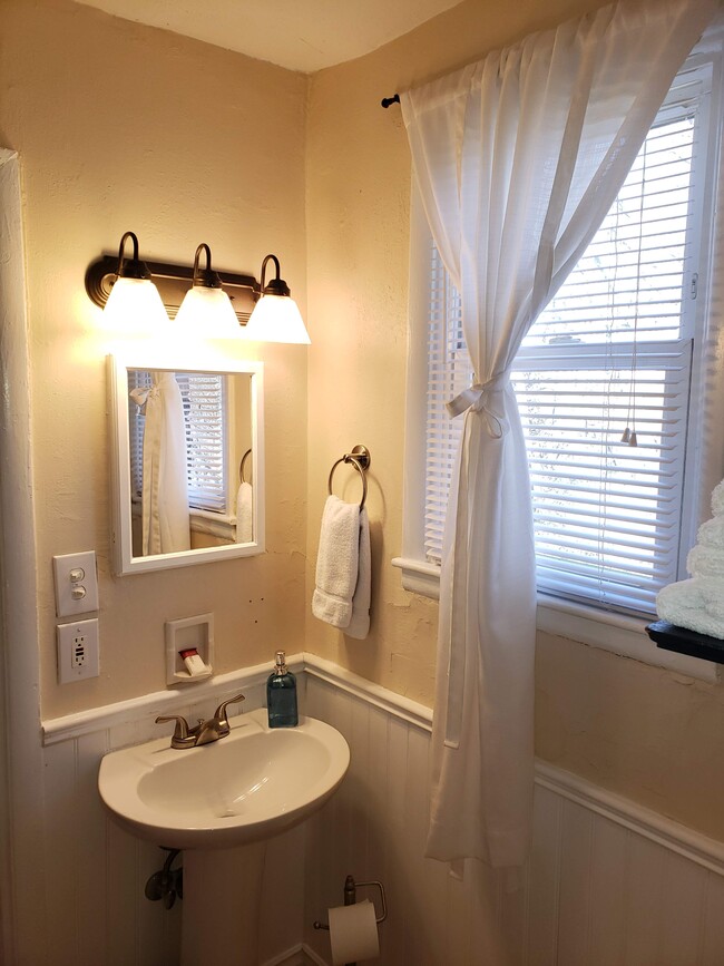 Photo - 2406 dennywood drive