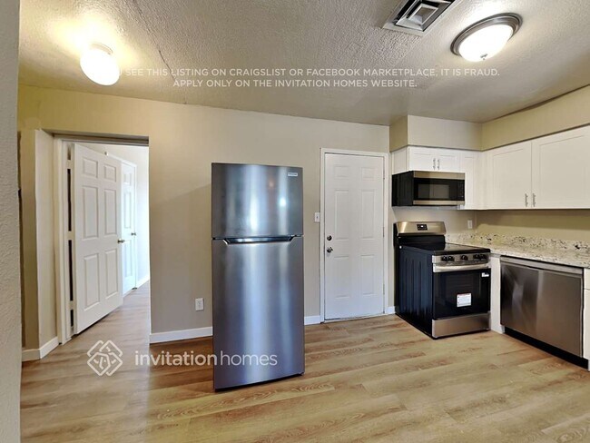 Photo - 9137 W Gary Rd
