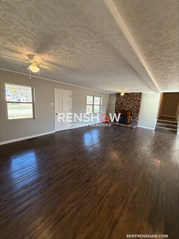 Photo - 598 Hayes St