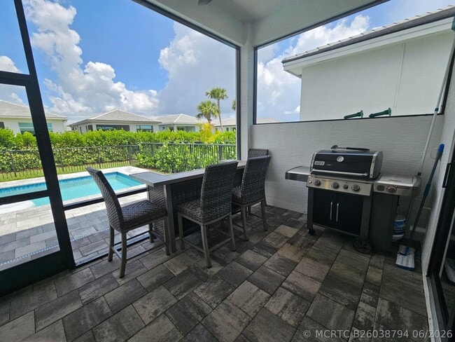 Photo - 9142 SW Esule Way