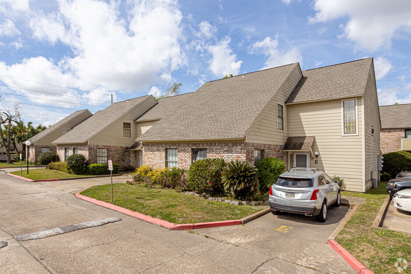 Photo - Chardonnay Village