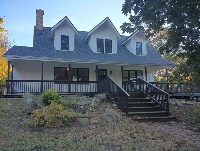 29W139 Childs St
