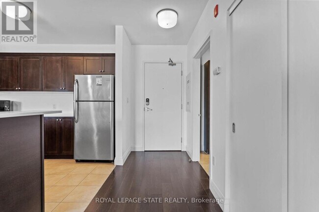 Photo - 26 Wellington St Unit 402