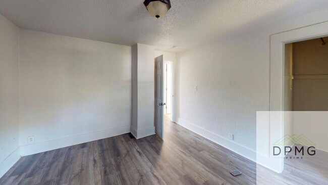 325 E Hillsdale St Unit 1