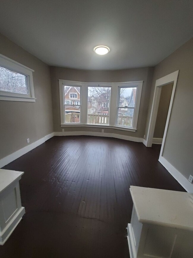 Photo - 2418-2420 N 40th St. (Duplex) Unidad 2420 - Upper