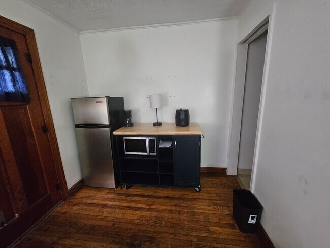 Photo - All Inclusive Furnished Studio Apartment Unit 1