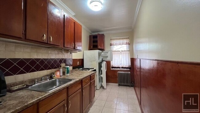 LARGE ROOMS FOR RENT BROOKLYN AVENUE/ PRI... Apartamento Unidad 3
