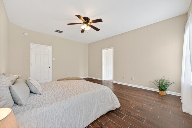Photo - 10427 Lyndon Meadows Dr