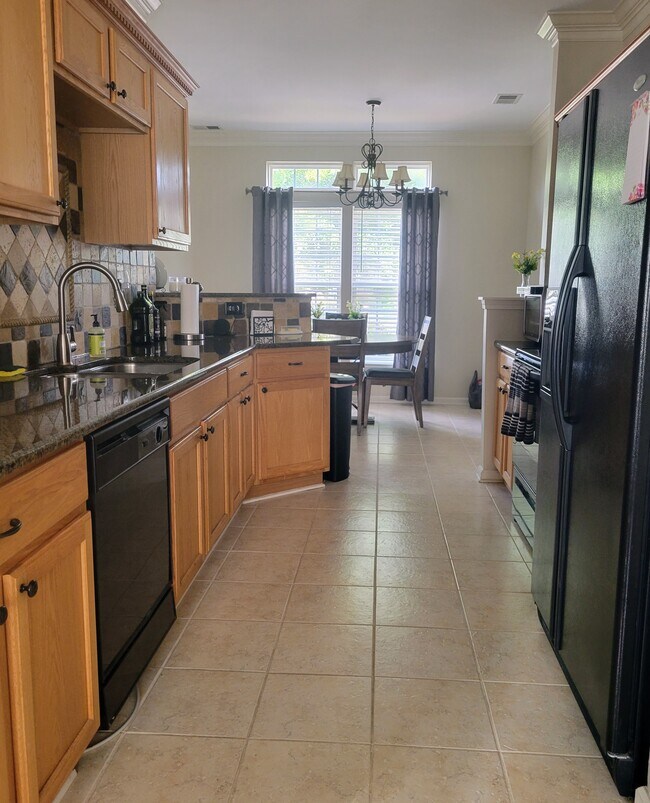 Photo - 17752 Delmas Dr