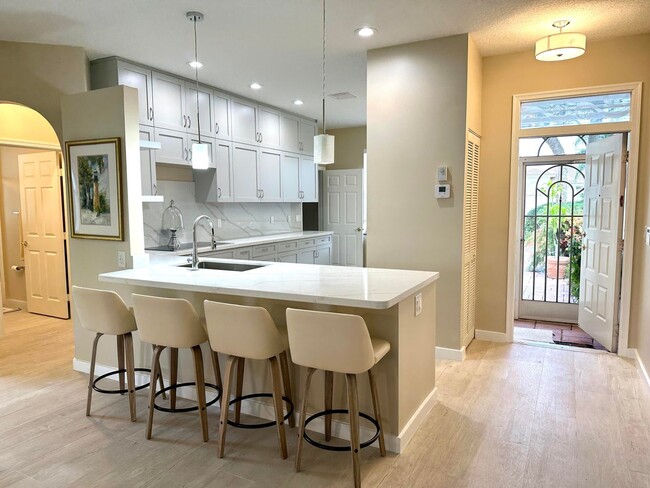 Photo - 5791 Island Reach Ln