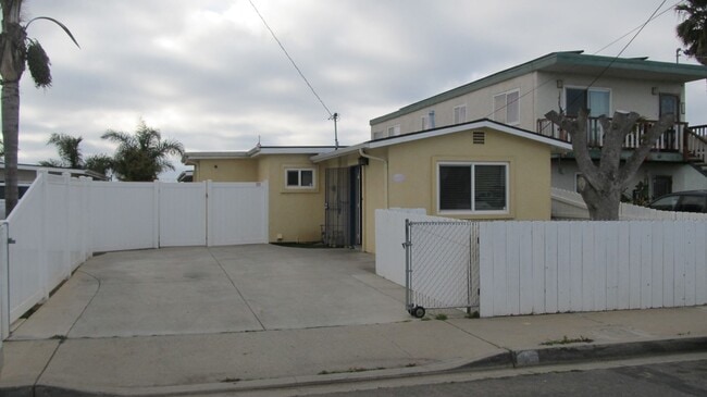 Building Photo - 390 7th St Unit 382 7th Rental