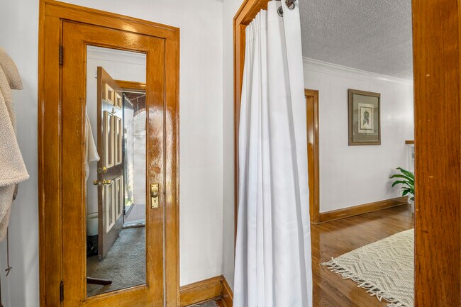 Photo - 5229 W Potomac Ave