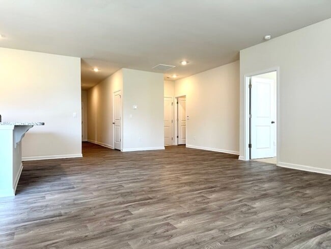 Photo - BRAND NEW HOME IN HOPKINS