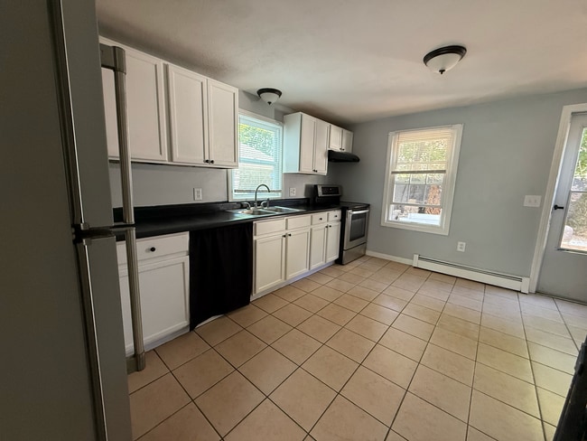 Kitchen - 16 Wisdom Ave Unit 16 Wisdom Ave Providence