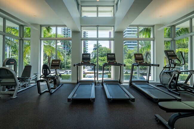Newly Renovated Gym, State of the art machines - 1550 Brickell Ave