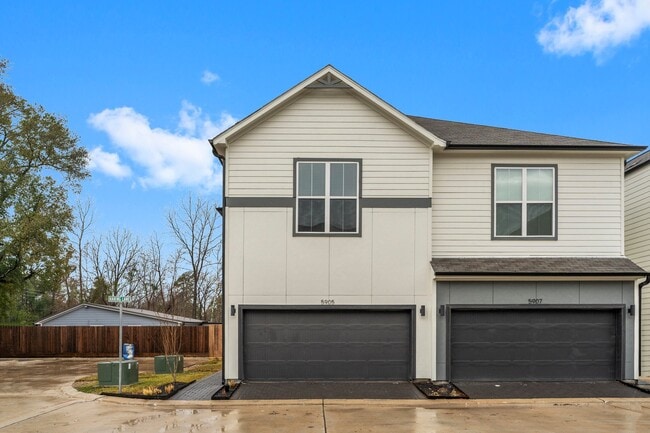 Photo - 5905 Haring Ln