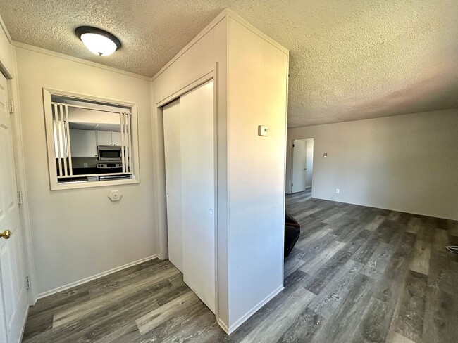 Photo - 603 E 3rd Ave Unidad C