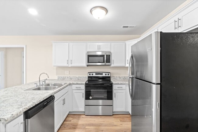 Photo - 2 Bedroom Apartment For Rent in Guthrie KY! Unit B