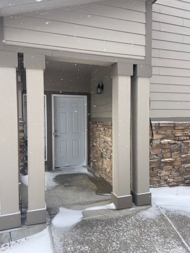 Photo - Monument remodeled townhome
