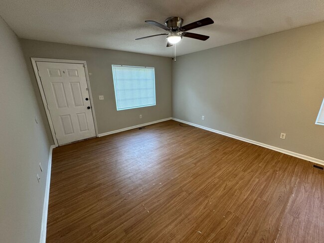 Photo - 4 Bed/2 Bath near downtown Clayton