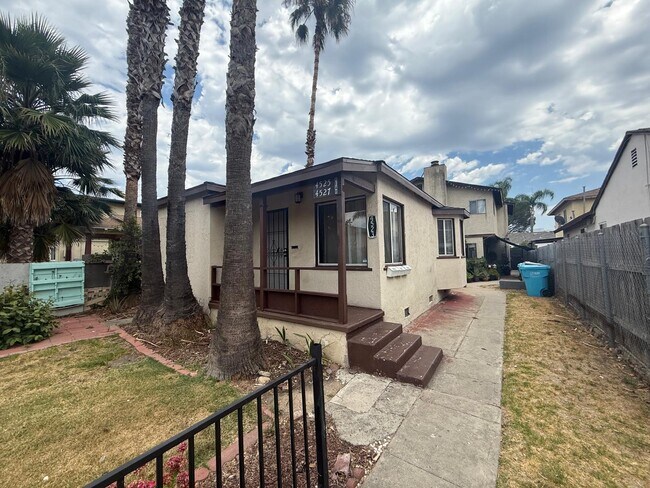 4523 51st St Unit 4523