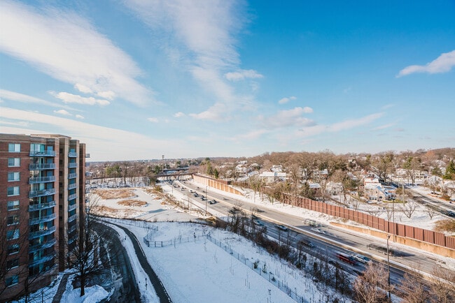 Photo - 4650 Washington Blvd Unidad FL7-ID8805A