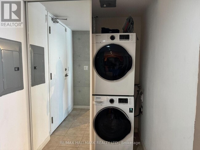 Photo - 330 Adelaide St E Unité PH07