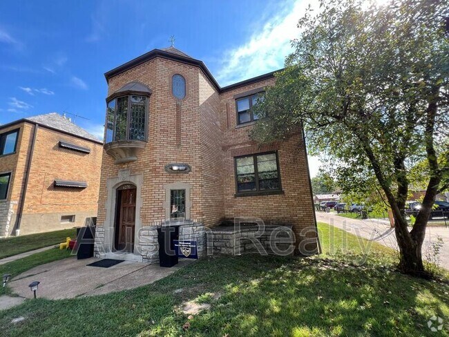 Building Photo - 6270 Nottingham Ave Unit Apt B