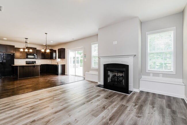 Photo - 29 Verrazano Pl