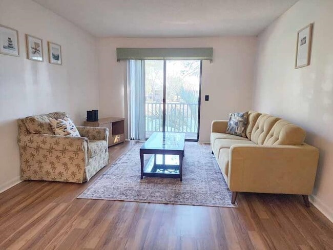 Photo - 435 Salt Marsh Cir