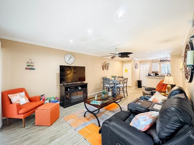 Photo - 12100 Melville Dr Unit 628