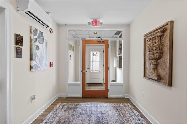 Photo - 34 W Franklin St Apartamentos