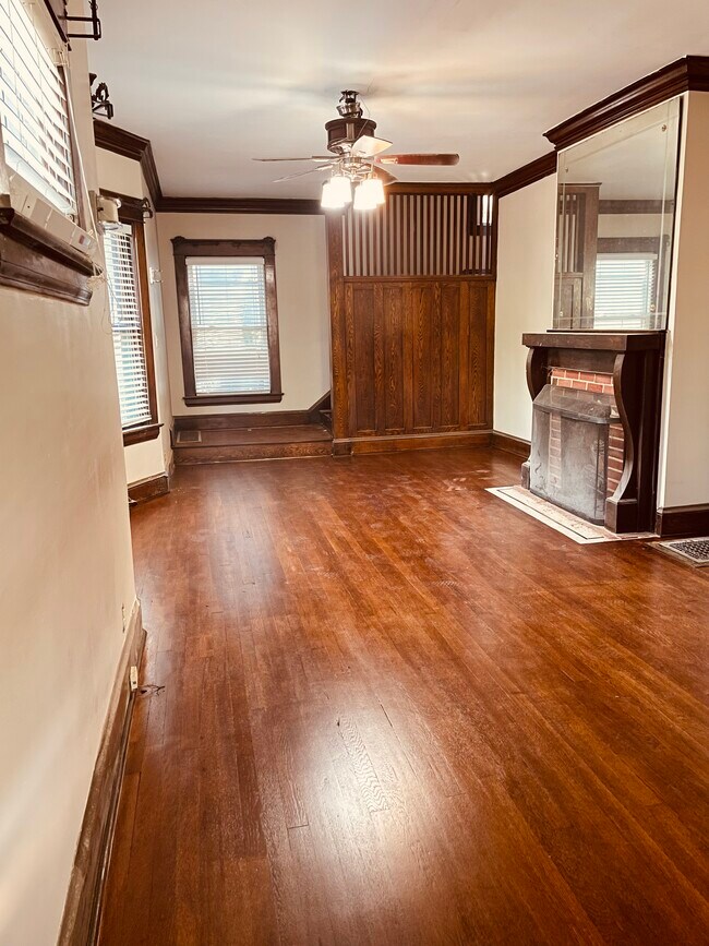 Photo - 10112 Columbia Ave