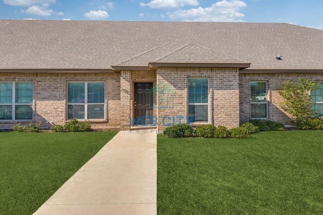 Building Photo - 1101 Grindstone Rd Unit 112