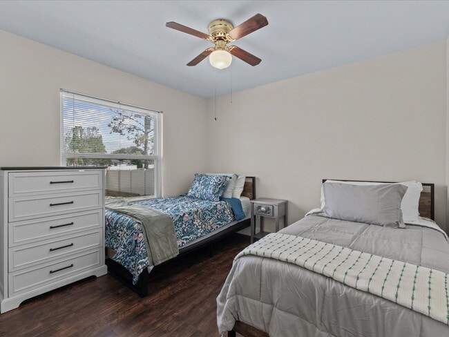 Photo - 226 Windward Way