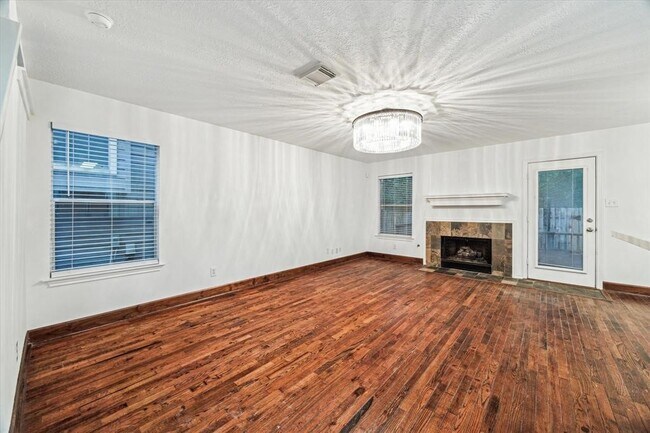 Photo - 227 Blushwood Pl