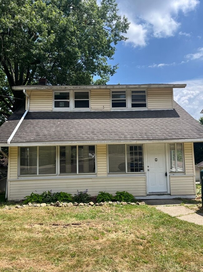 Coming Soon! Section 8 Accepted! Newly Ren... - Coming Soon! Section 8 Accepted! Newly Ren... Casa