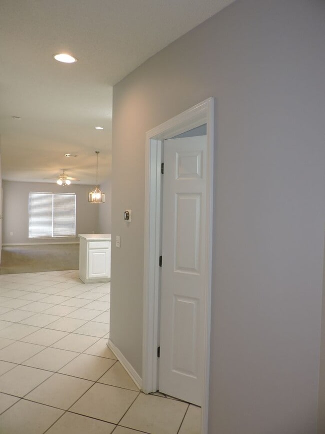 Photo - Easy access to interstate, shopping & hosp... House